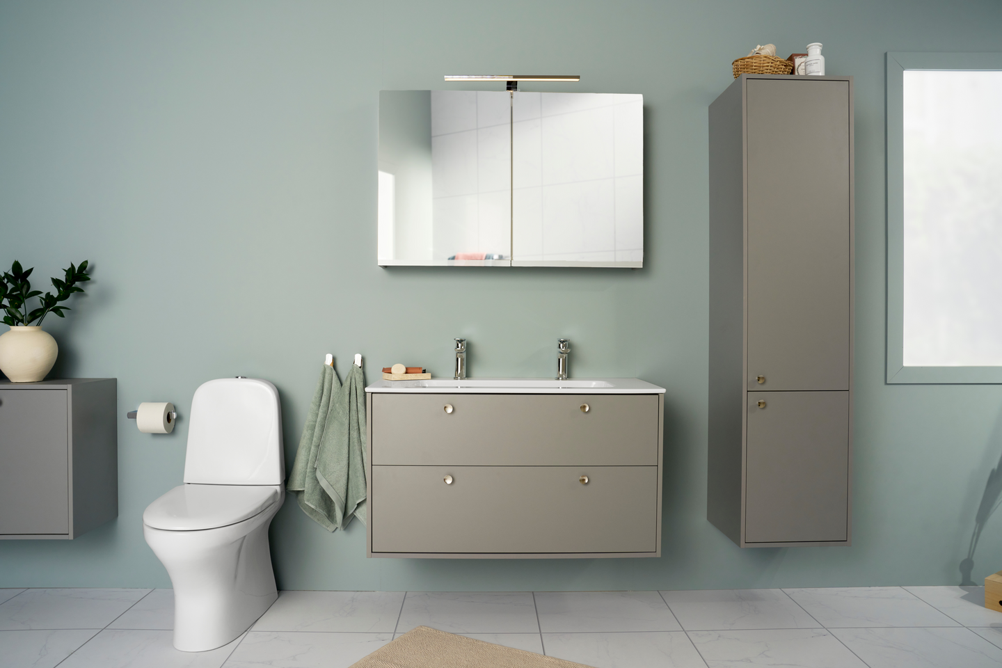 Wc-istuin Gustavsberg 8300HF Estetic piilo S+ + SC/QR valkoinen