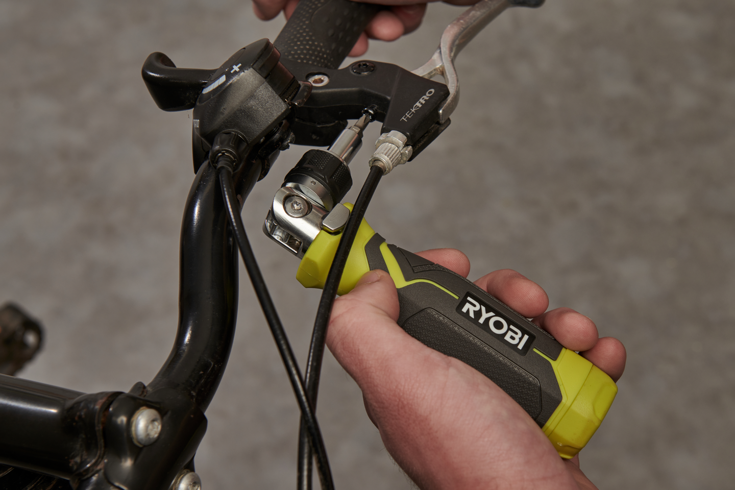 Räikkäruuvimeisseli vaihtokärjillä Ryobi RHSDSMR35 35-osainen