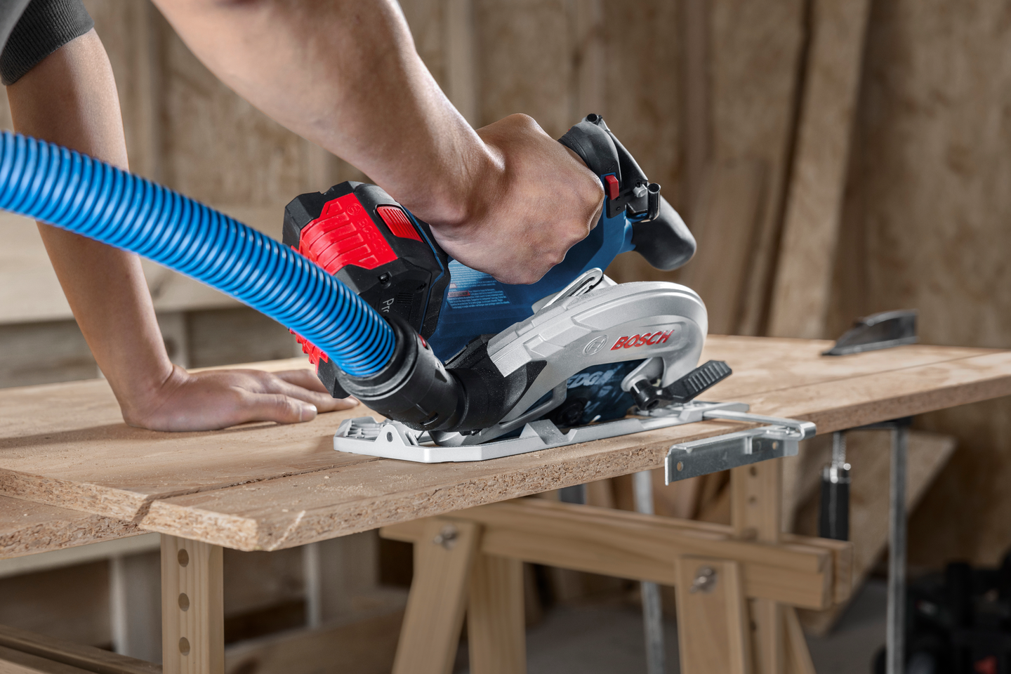 Akkukäsipyörösaha Bosch GKS18V-68-2 Solo L-Boxx