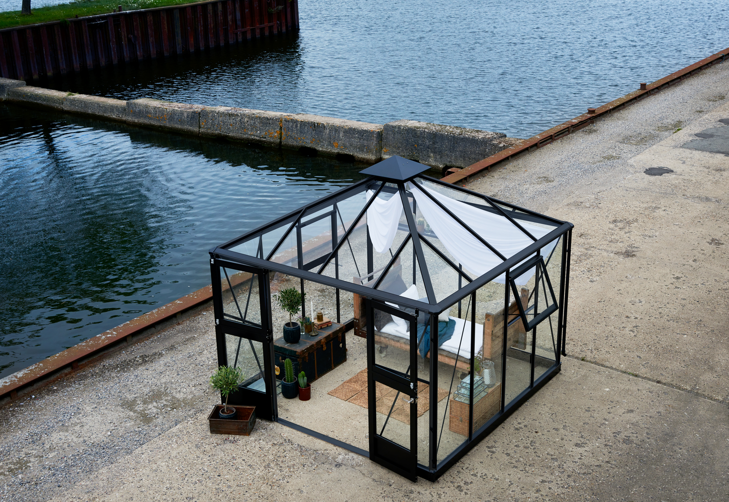 Kasvihuone Juliana Oasis 8,8 antrasitharmaa alumiinirunko karkaistu lasi