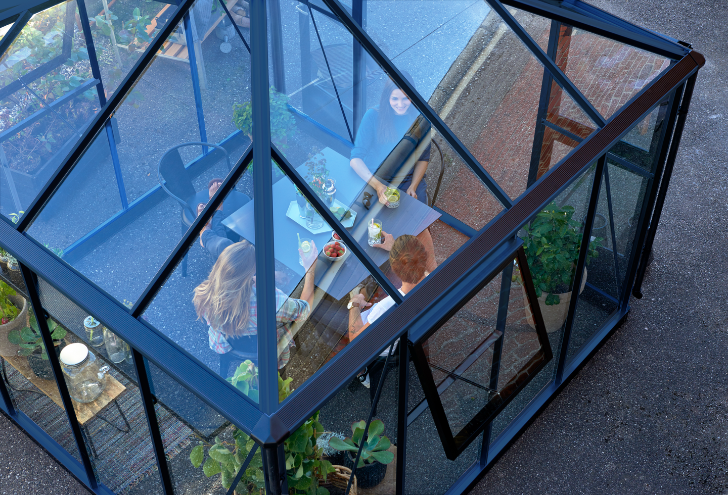 Kasvihuone Juliana Oasis 8,8 antrasitharmaa alumiinirunko karkaistu lasi