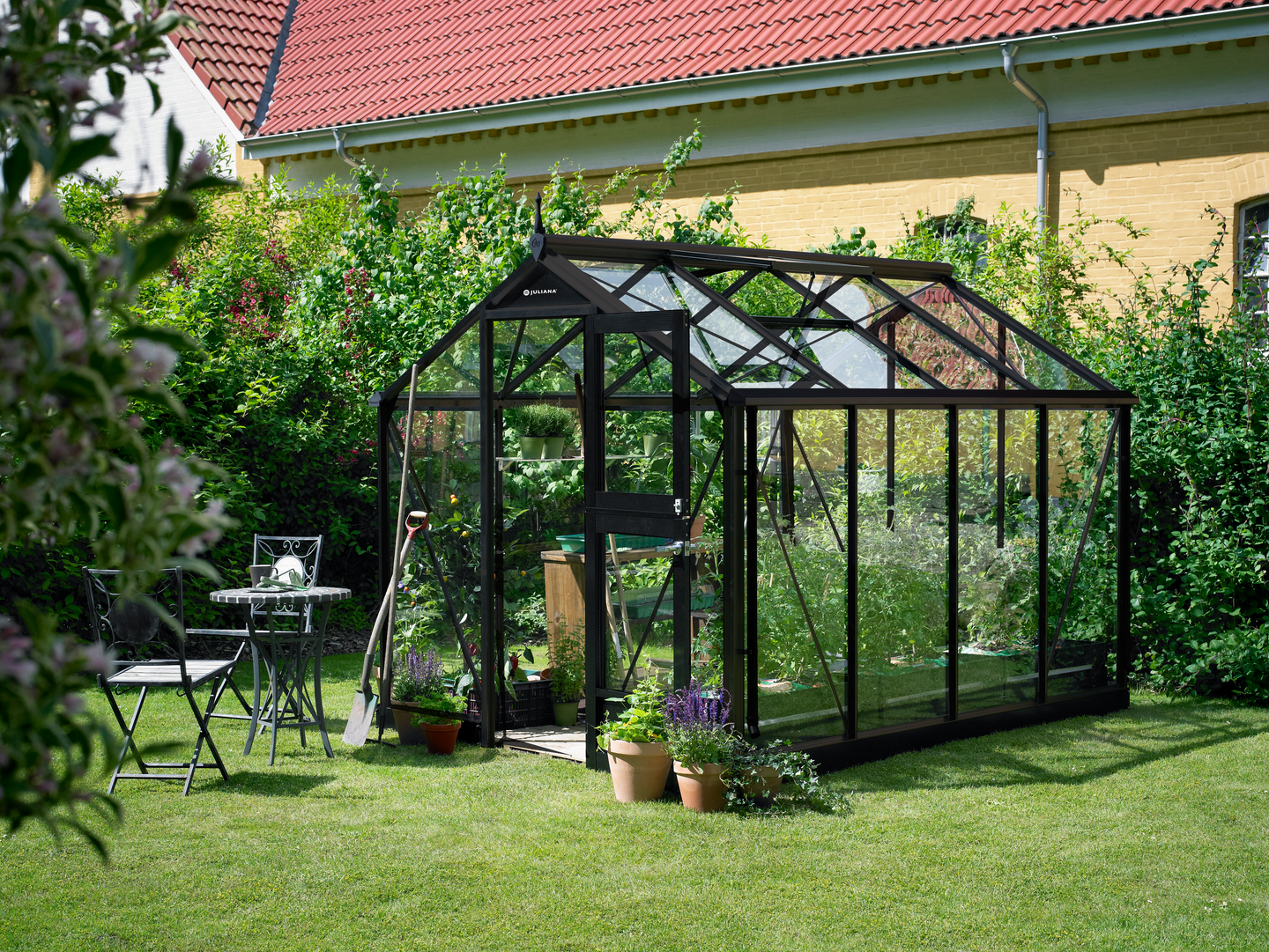 Kasvihuone Juliana Compact 6,6 antrasitharmaa alumiinirunko karkaistu lasi