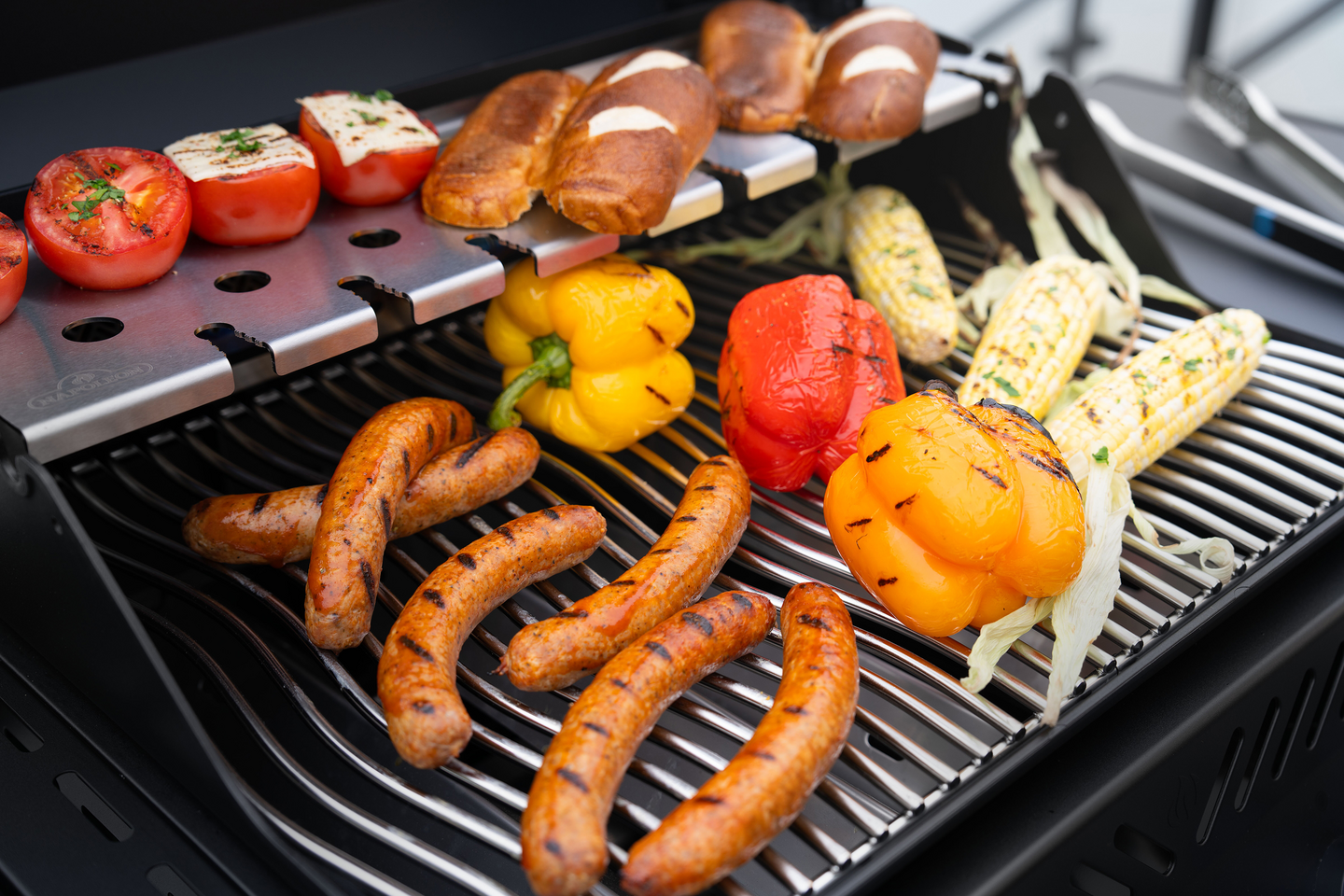 Kaasugrilli Napoleon Phantom Rogue PRO-S 425