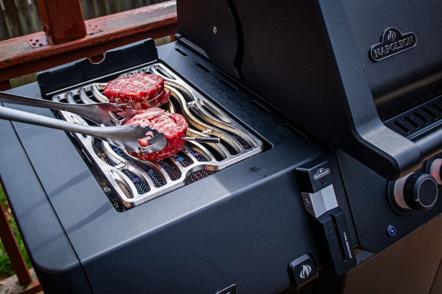 Kaasugrilli Napoleon Phantom Prestige P500 Connected kaasugrilli