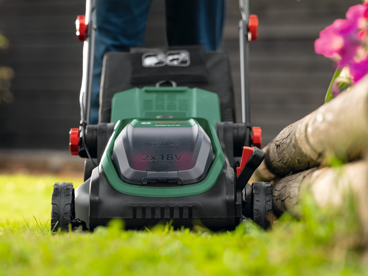 Akkuruohonleikkuri Bosch Rotak 18V2-38 1x4Ah