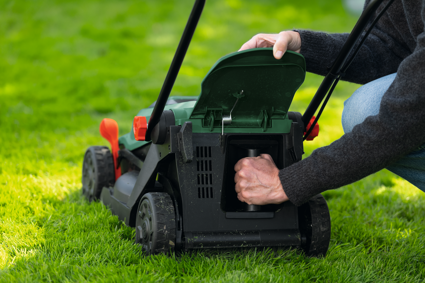 Akkuruohonleikkuri Bosch Rotak 18V-32 Solo