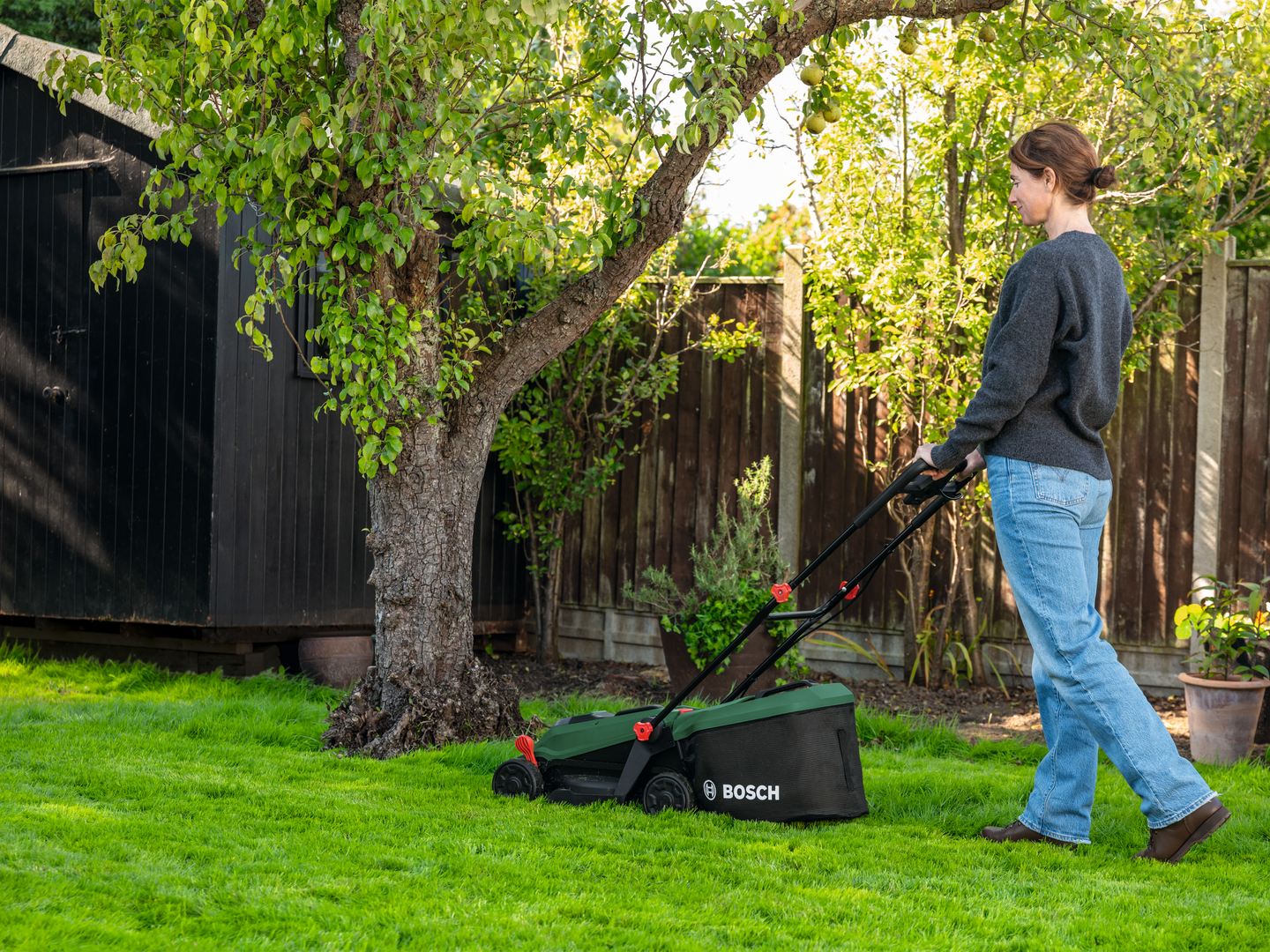 Akkuruohonleikkuri Bosch Rotak 18V-32 Solo