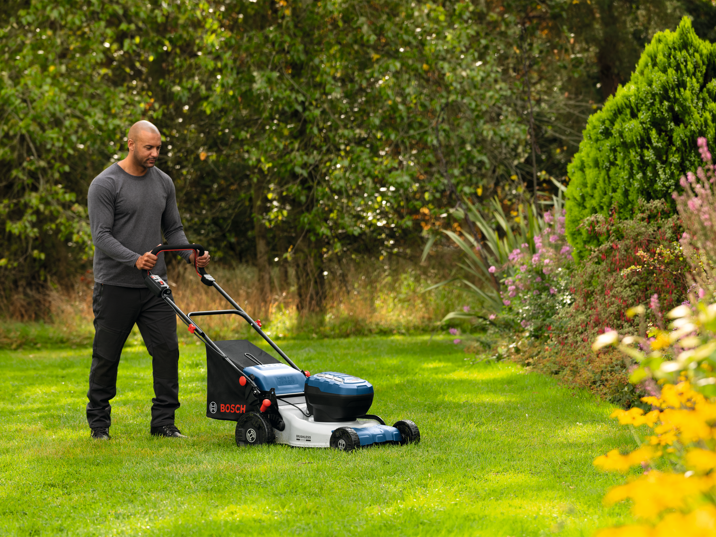 Akkuruohonleikkuri Bosch GRA 18V2-46SP 2x5,5Ah