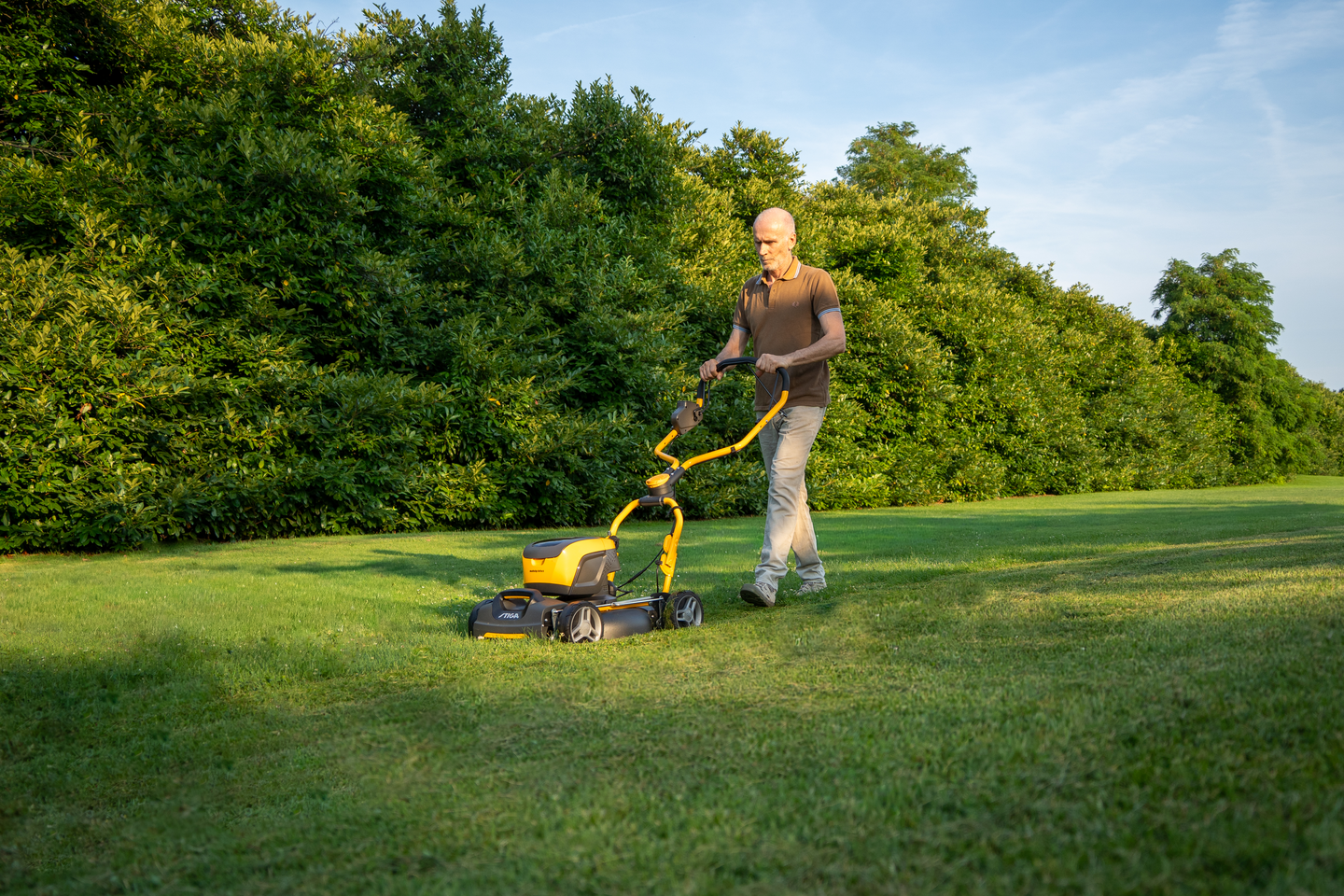 Akkuruohonleikkuri STIGA Multiclip 547e S Kit 1x5,0Ah