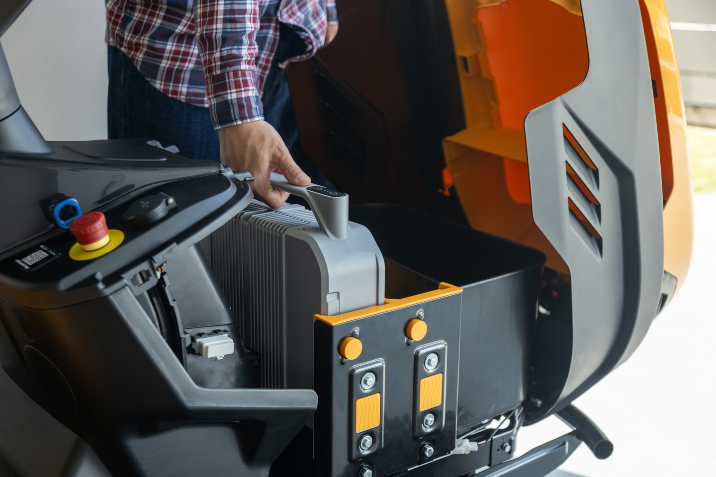 Akkuajoleikkuri STIGA Estate 598e