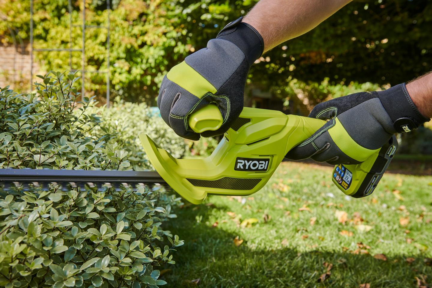 Pensasleikkuri Ryobi RY18HT40B-0 18V ONE+ runko