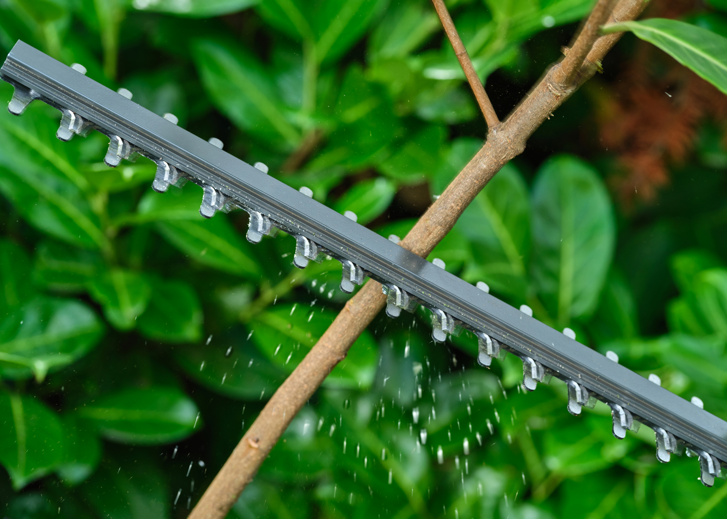 Pensasleikkuri Ryobi RY18HT40B-0 18V ONE+ runko