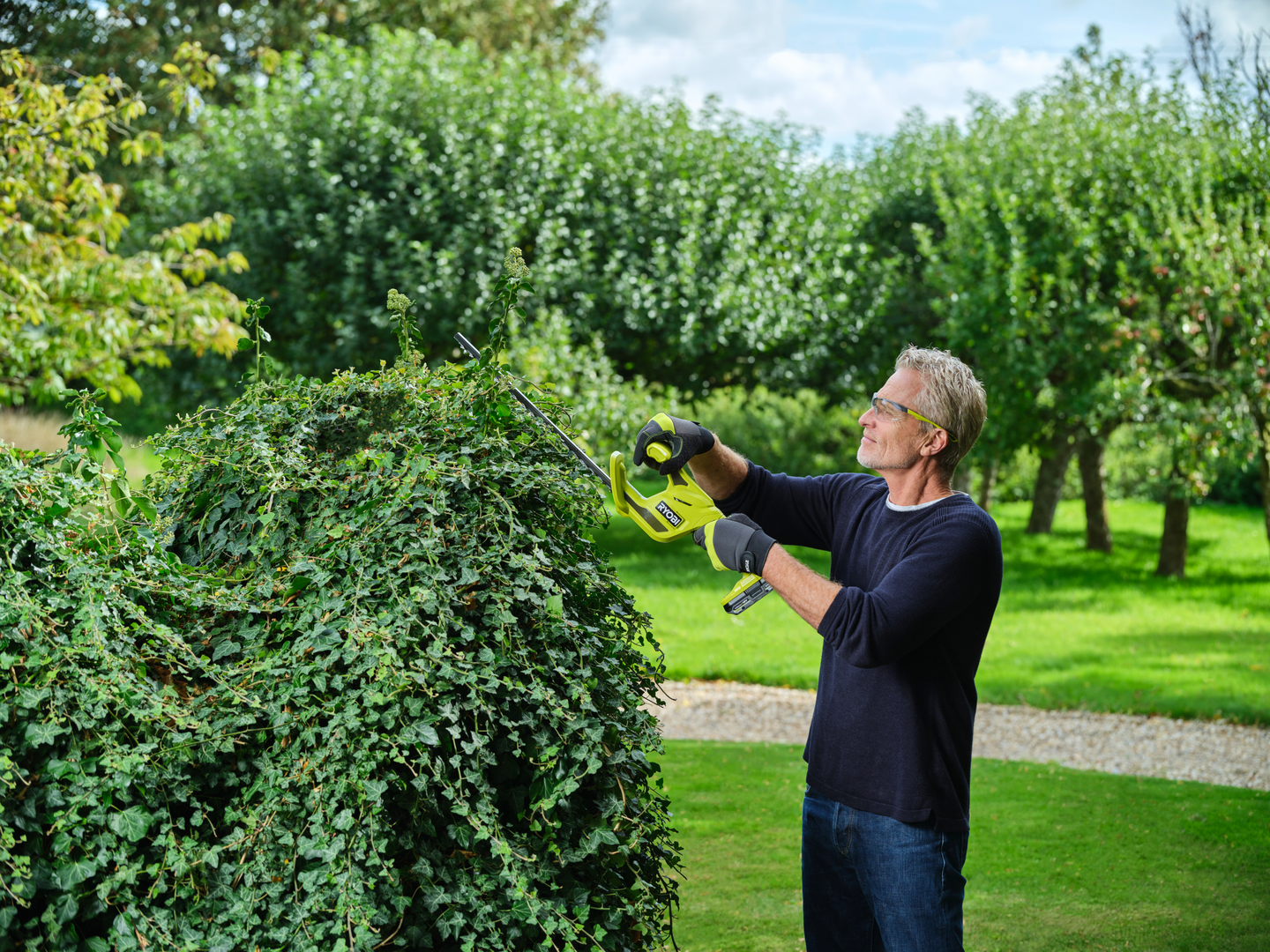 Pensasleikkuri Ryobi RY18HT40B-0 18V ONE+ runko