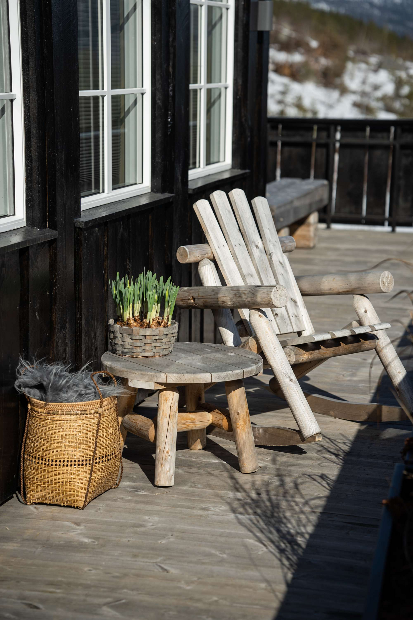 Sivupöytä Espegard Log pyöreä 60cm setripuu