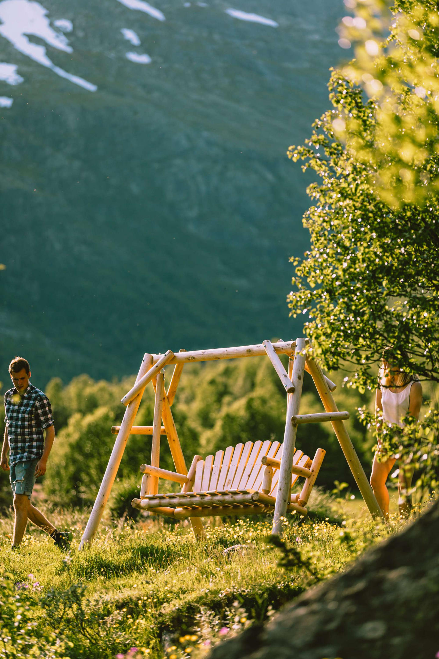 Puutarhakeinu Espegard Log setripuu LV