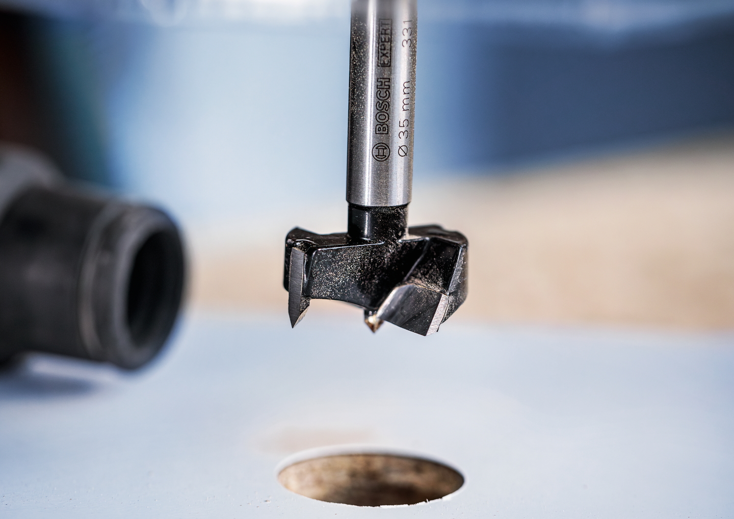 Saranaporanterä Bosch EXPERT 28x60x90mm Laminated Wood Hinge Cutting