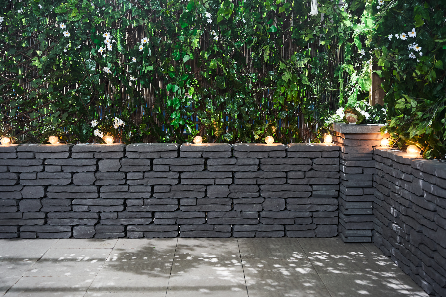 Loimumuurikivi Lakka musta 360x180x90 31 kpl/m²