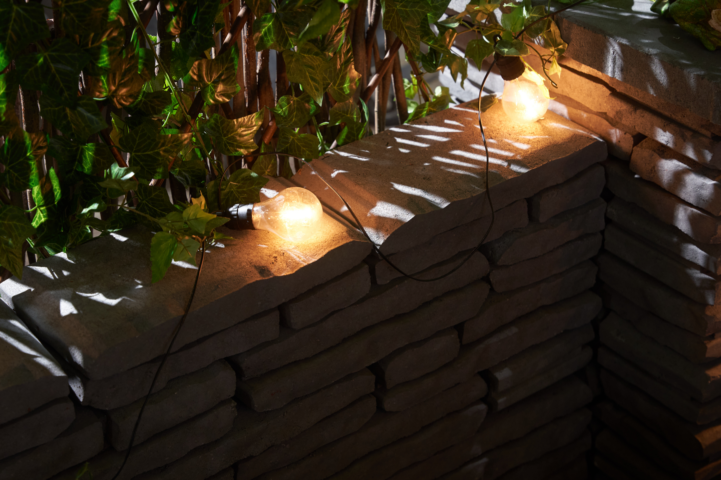 Loimumuurikivi Lakka musta 360x180x90 31 kpl/m²