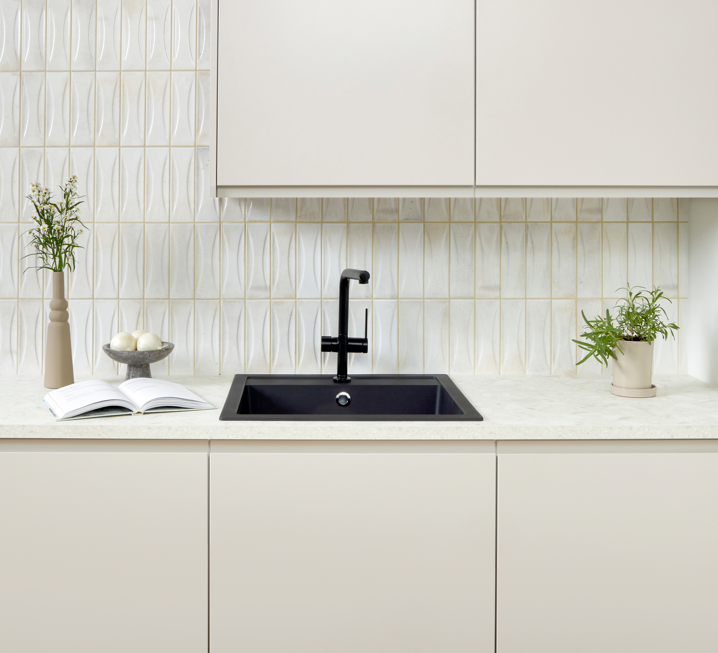 Kuviolaatta Cello Hanoi 6,5x20cm valkoinen 0,5m²