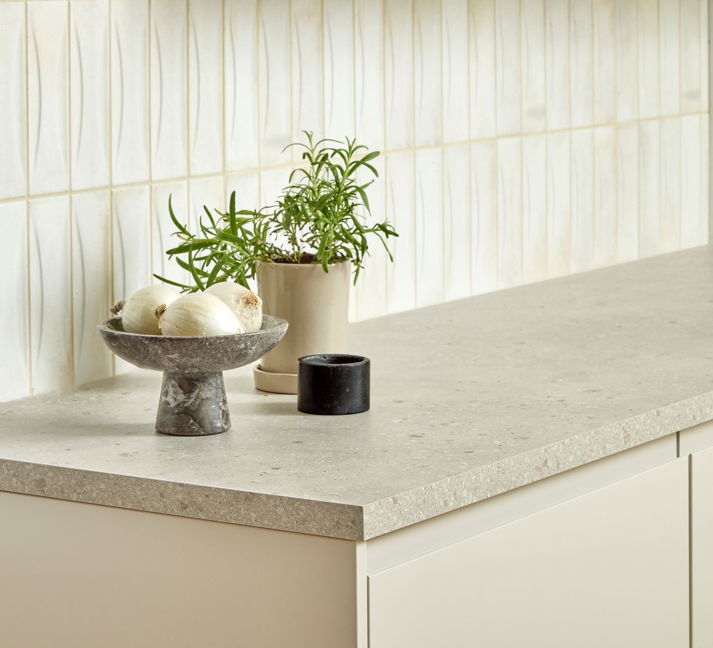 Kuviolaatta Cello Hanoi 6,5x20cm valkoinen 0,5m²