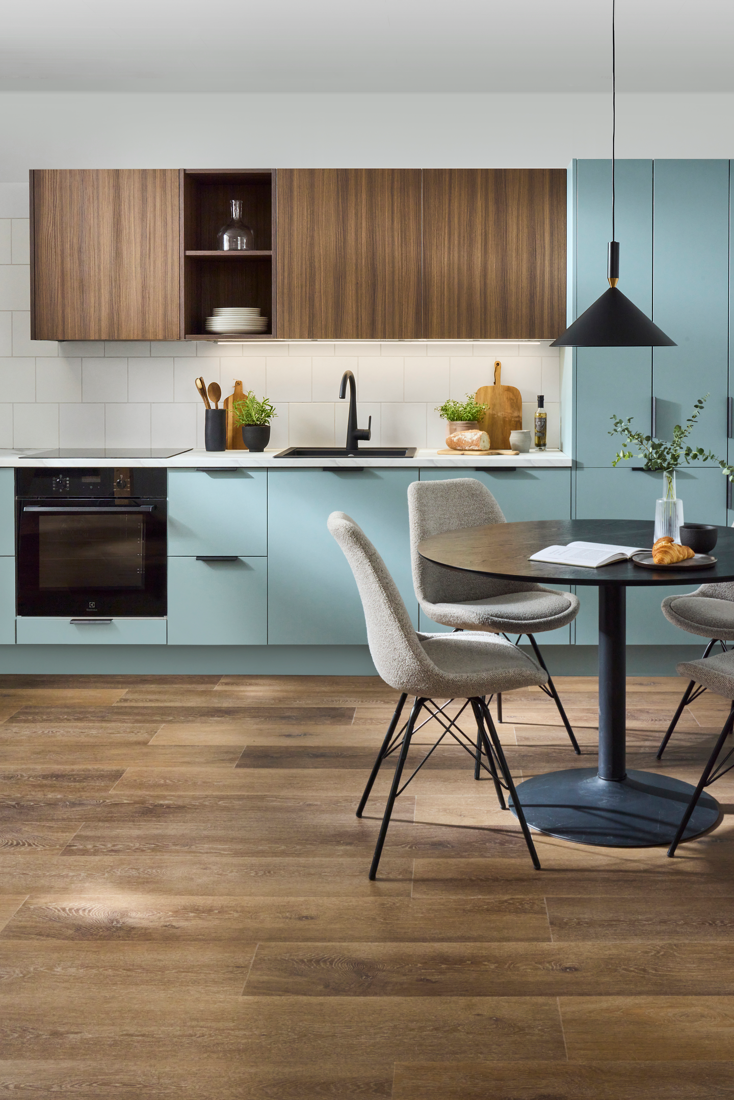 KAKEL CELLO COLOUR BASIC VIT B 20X20, 40/KRT HELKRT BLANK 1,6M²