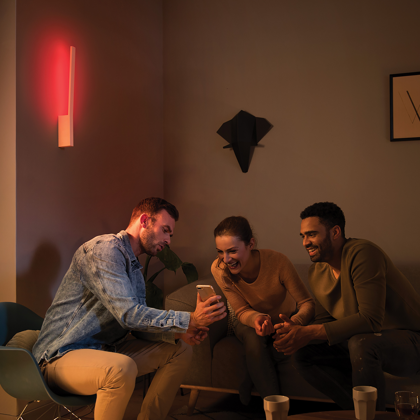 Seinävalaisin Philips Hue Liane valkoinen 12W 24V