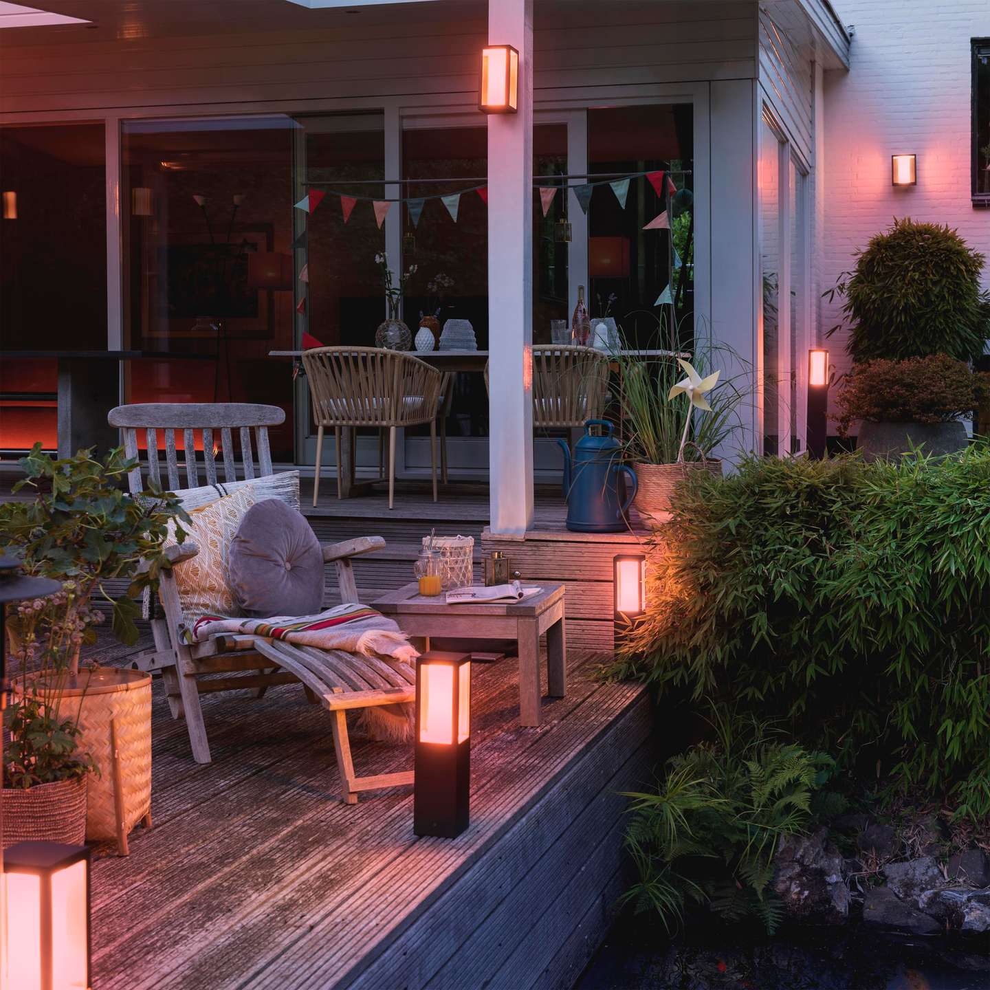 Ulkopylväsvalaisin Philips Hue Impress pieni musta