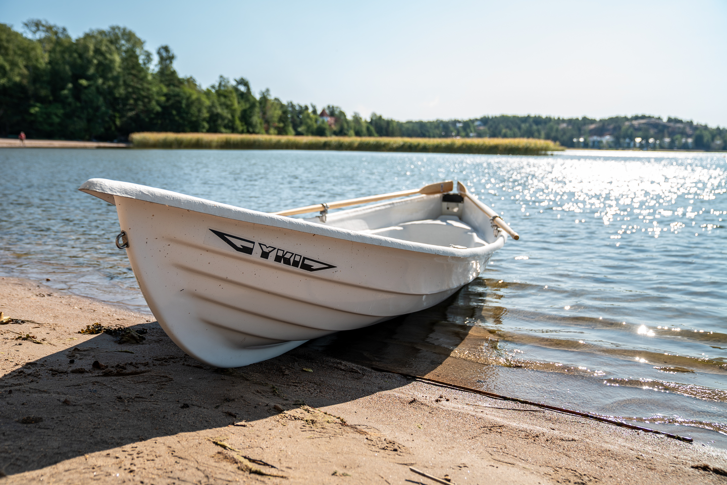 Soutuvene Yki 485 valkoinen