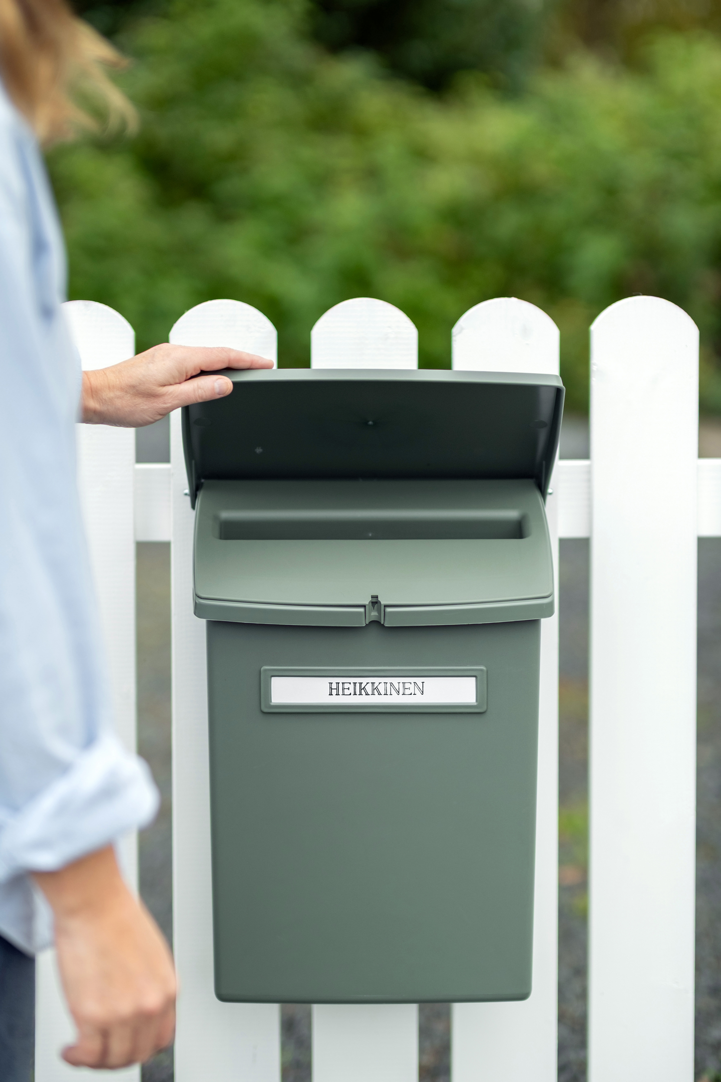 Postilaatikko Orthex välikannella metsänvihreä