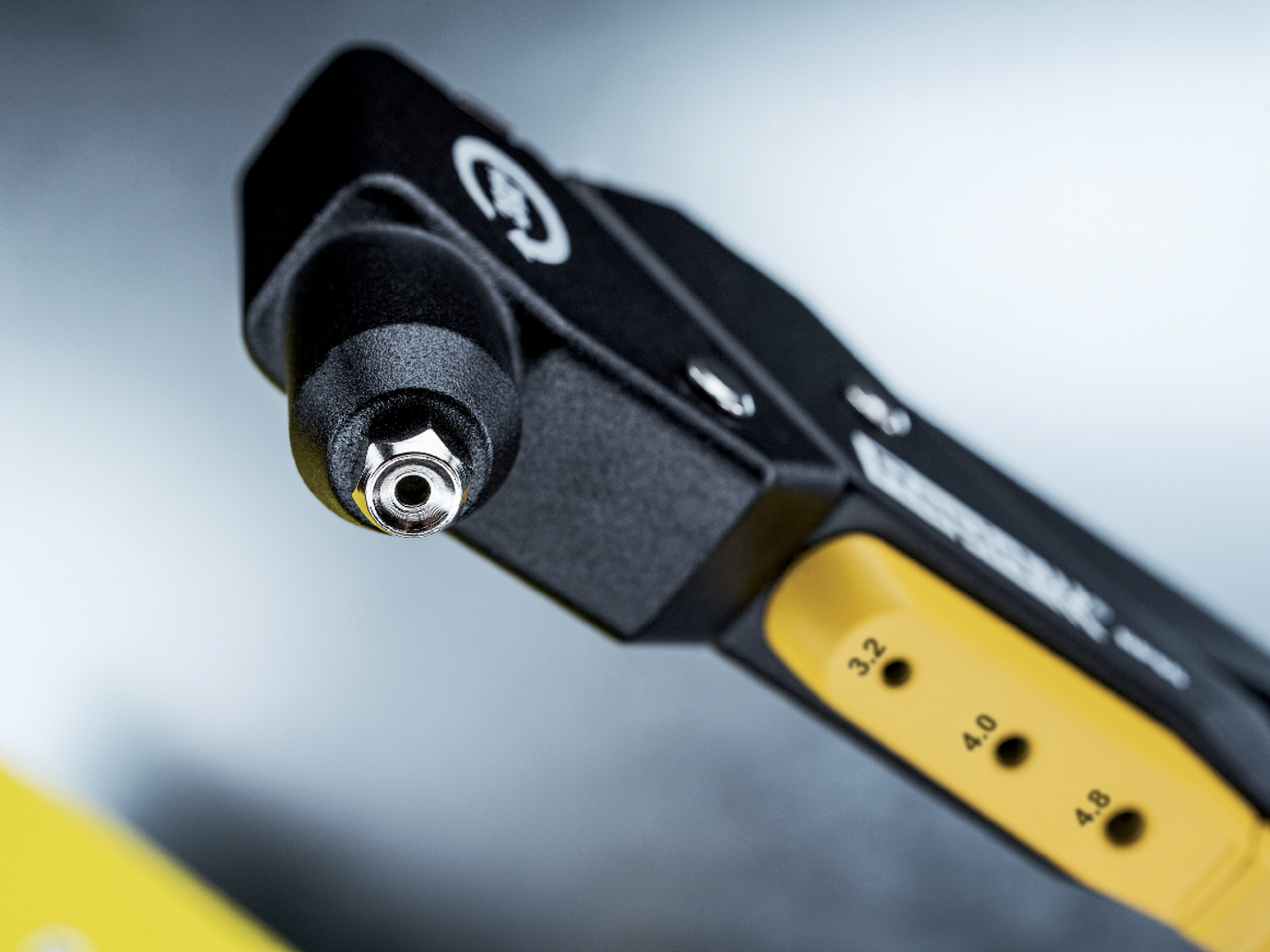 Vetoniittipihti Rapid RP60 360° Multi