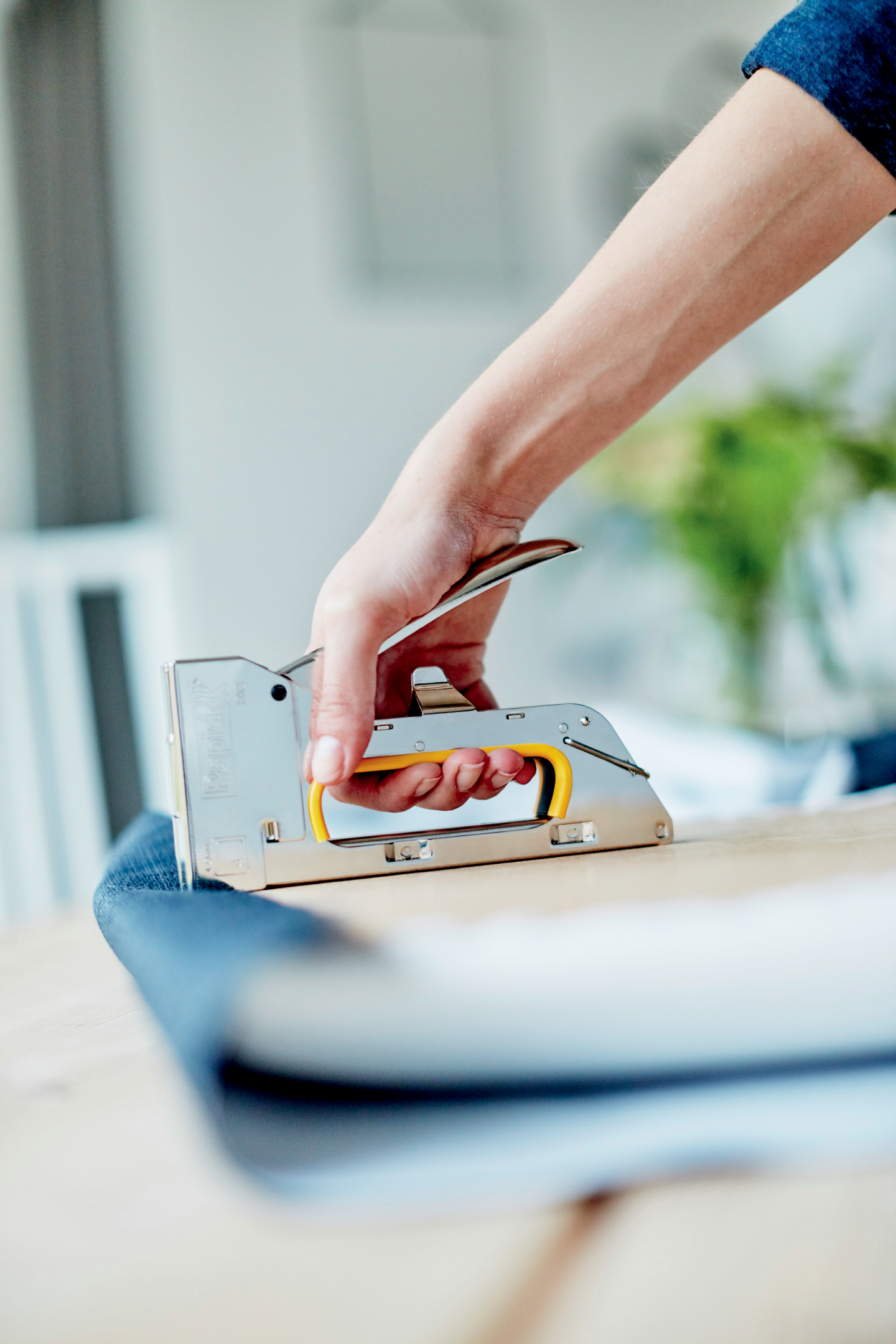 Sinkiläpistooli Rapid R23E