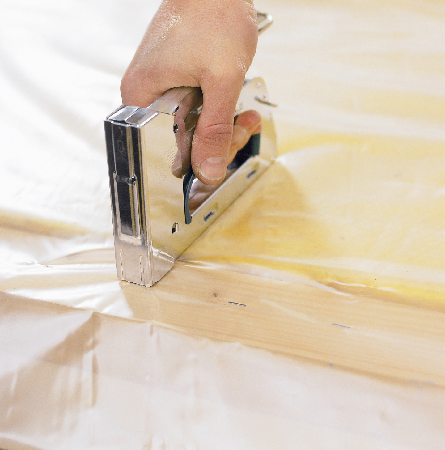 Sinkiläpistooli Rapid R34E