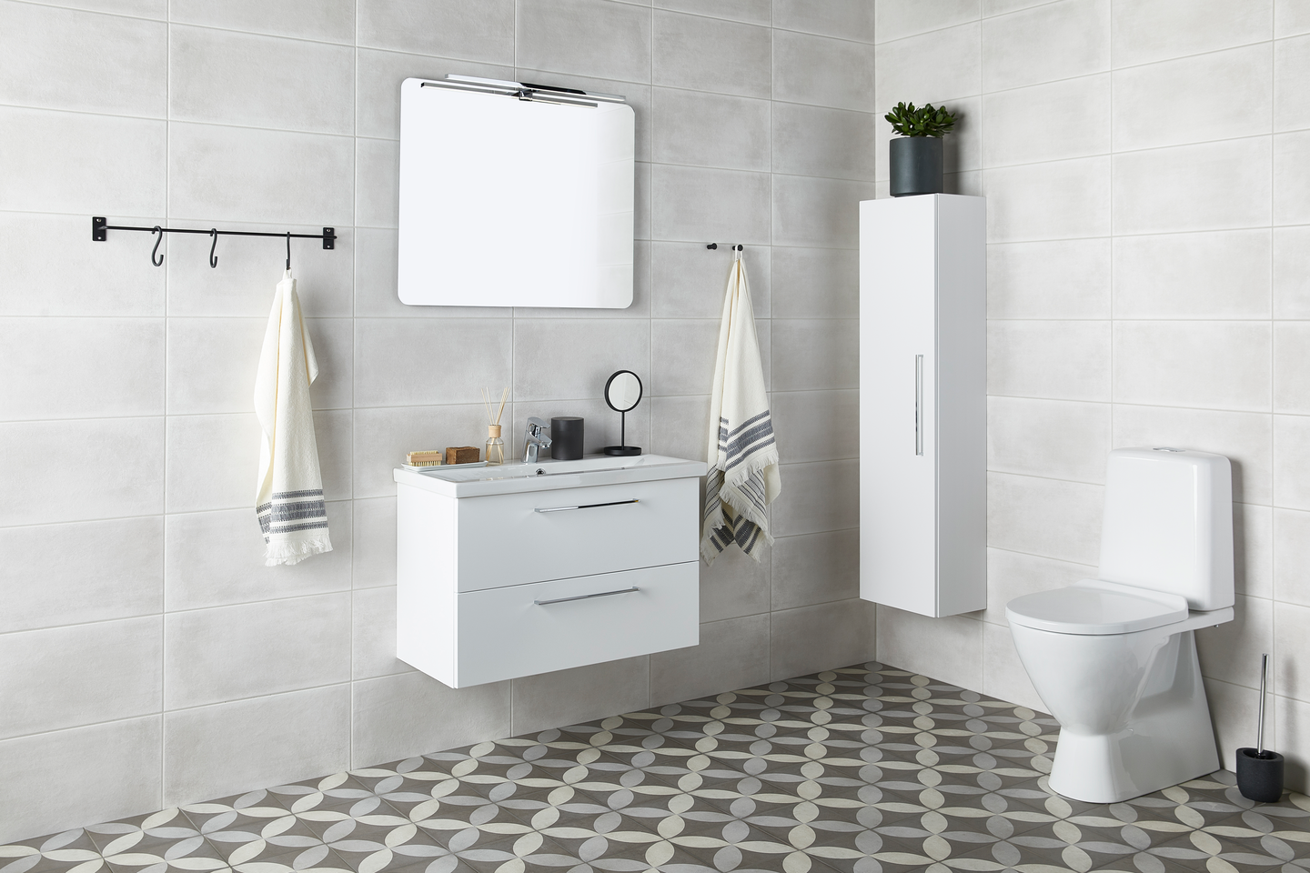 HÖGSKÅP CELLO WAVE VIT H137,5CM