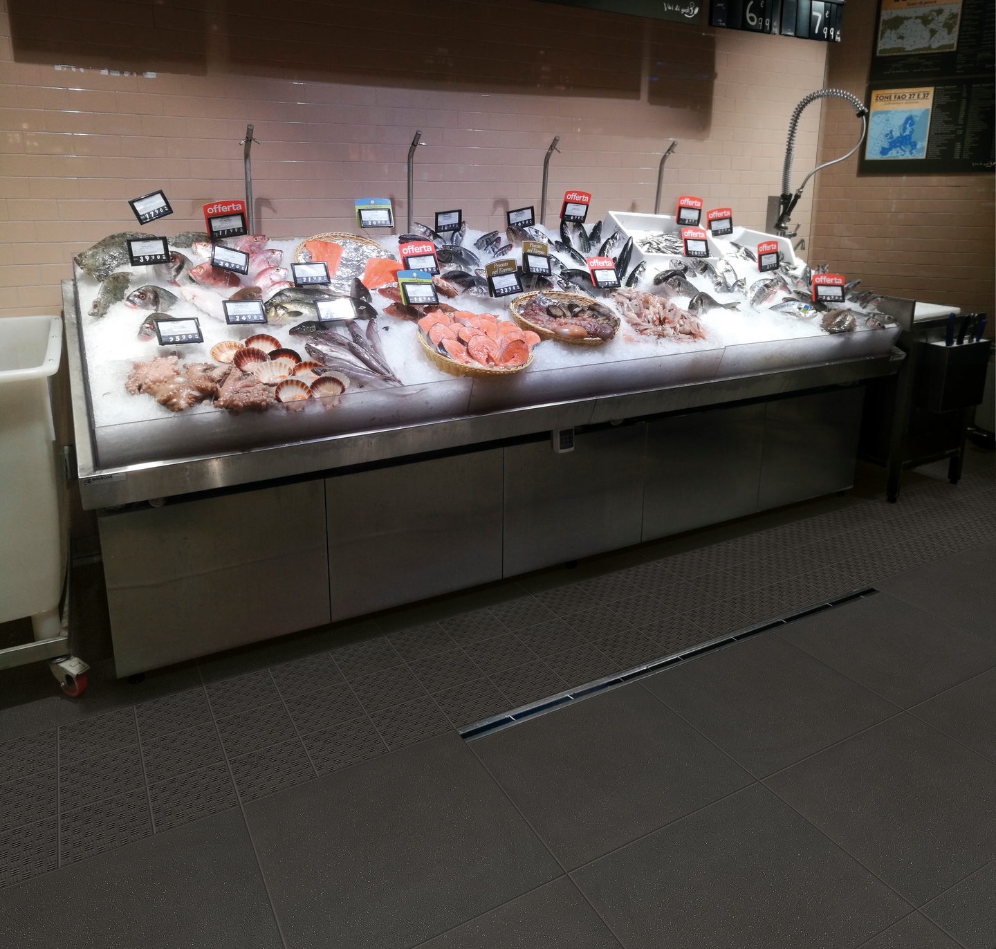 KLINKER NODOTS 30X30 NEPAL D.GREY R10 1,35M2