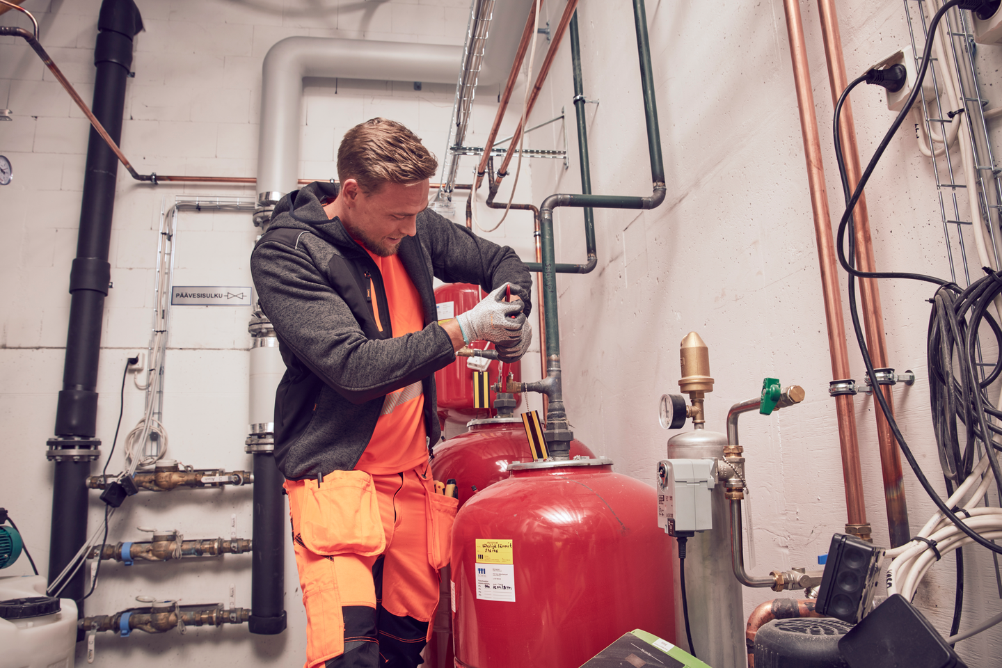 HUVUTROVA PROF STICKAD SVART XL