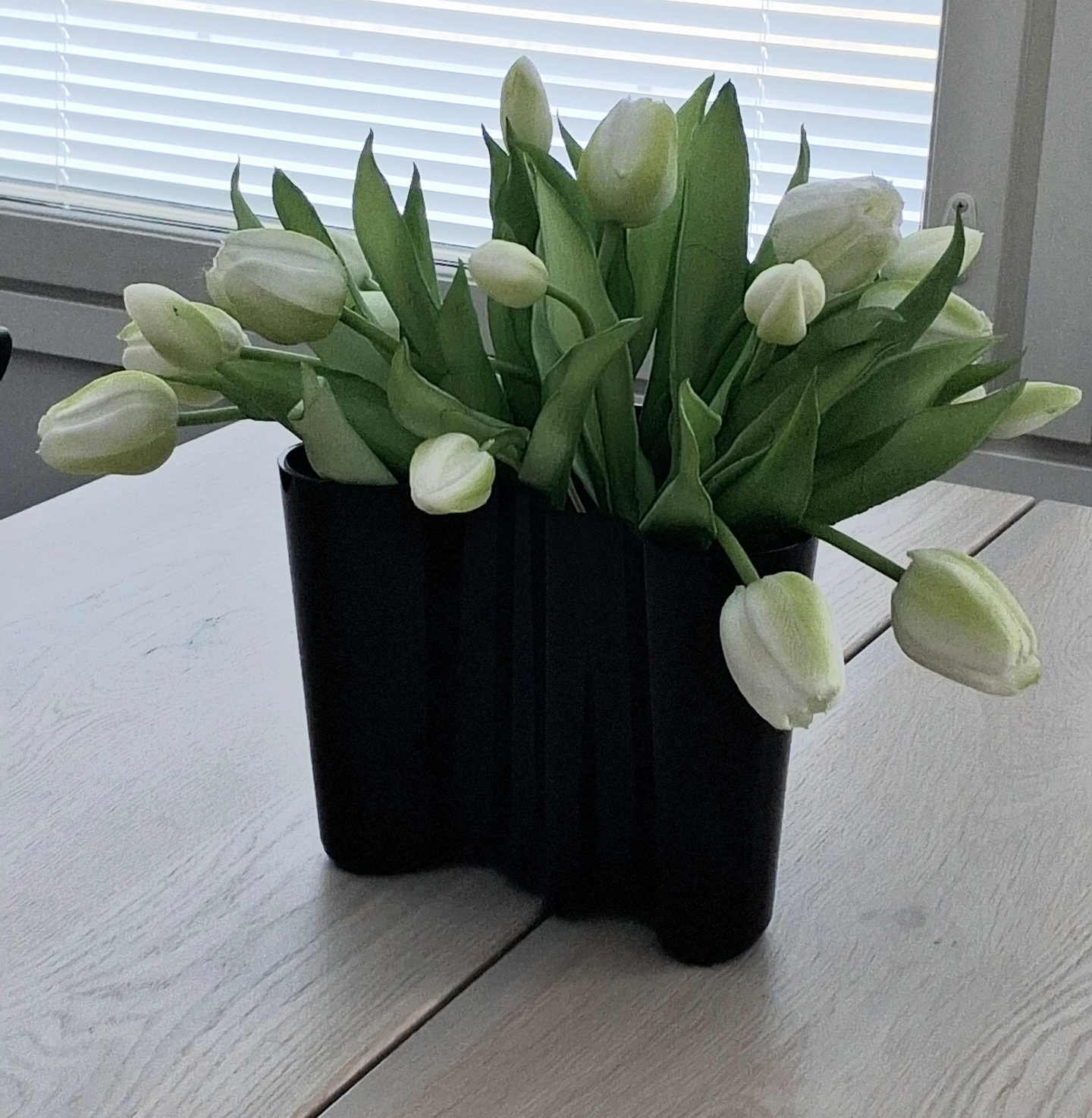 Tulppaanikimppu 5 kpl 30cm valkoinen