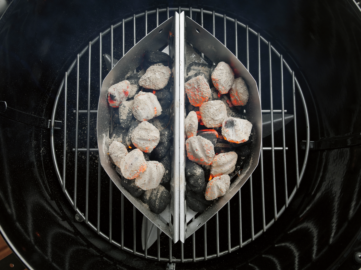 Hiili-/Brikettikorit Weber  2kpl