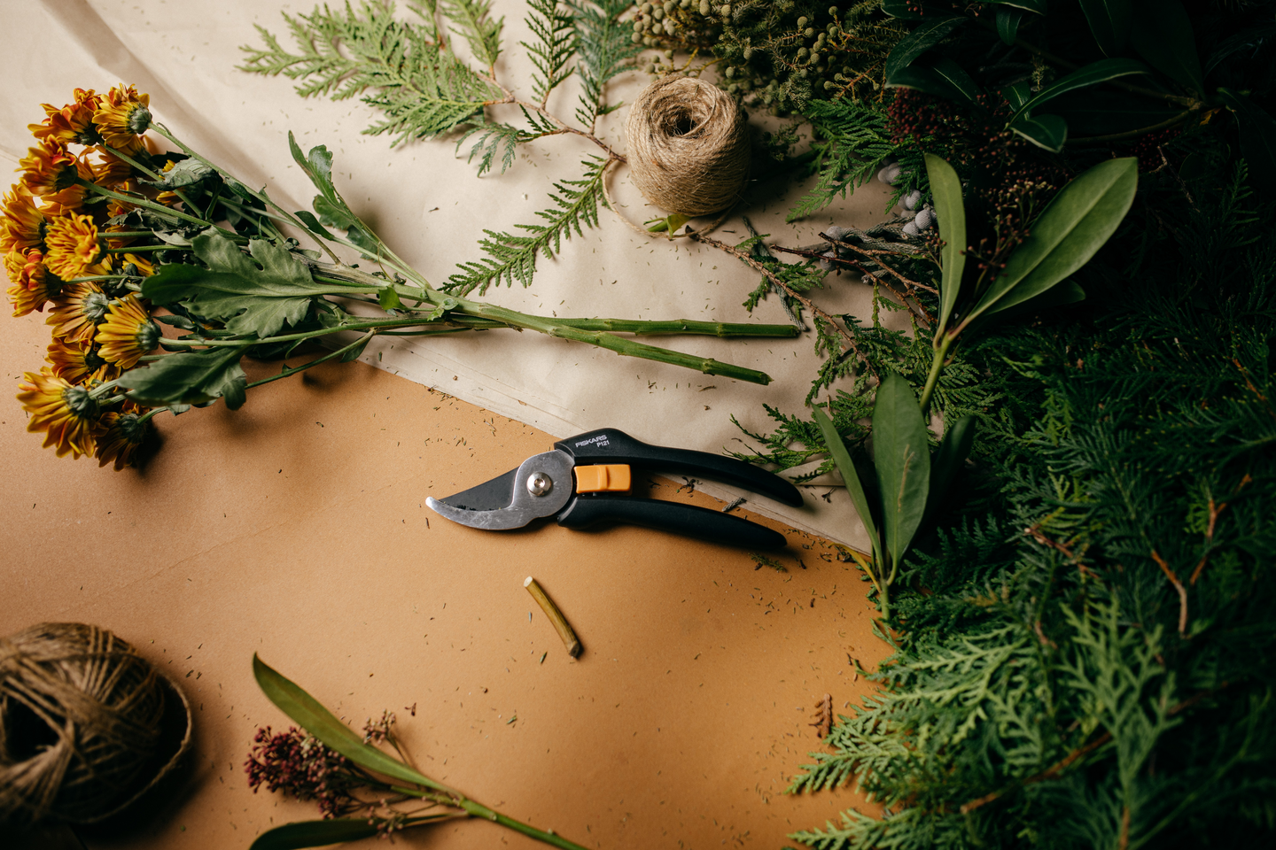 Oksasakset Fiskars ohileikkaavat Solid P121