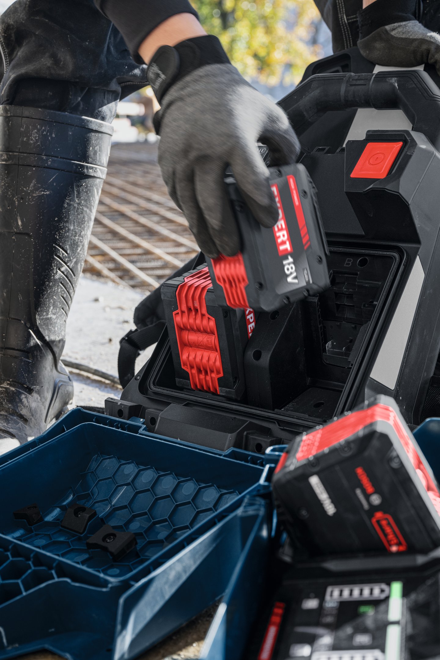 Betonitärytinjärjestelmän akkuyksikkö Bosch PRO GPU 18V2DI