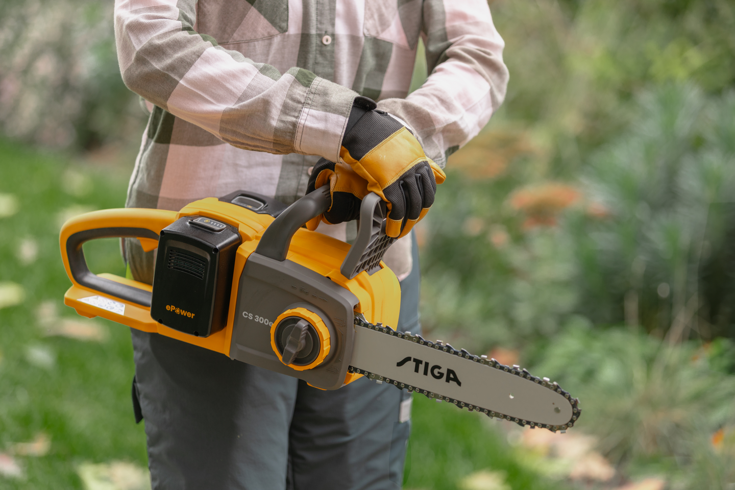 Akkuketjusaha STIGA CS 300 E runko