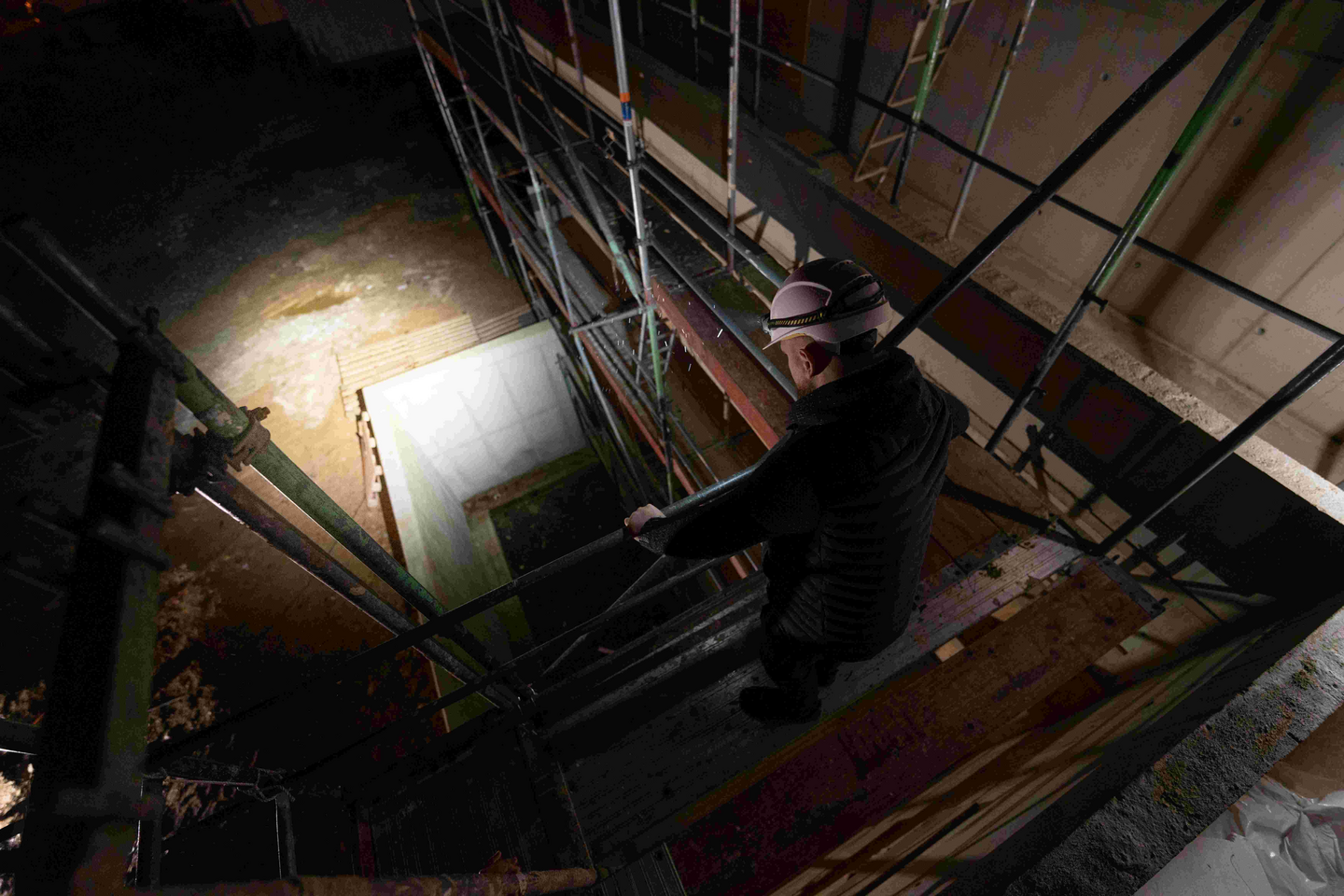 Otsalamppu Ledlenser HF8R Work keltainen 1600lm ladattava