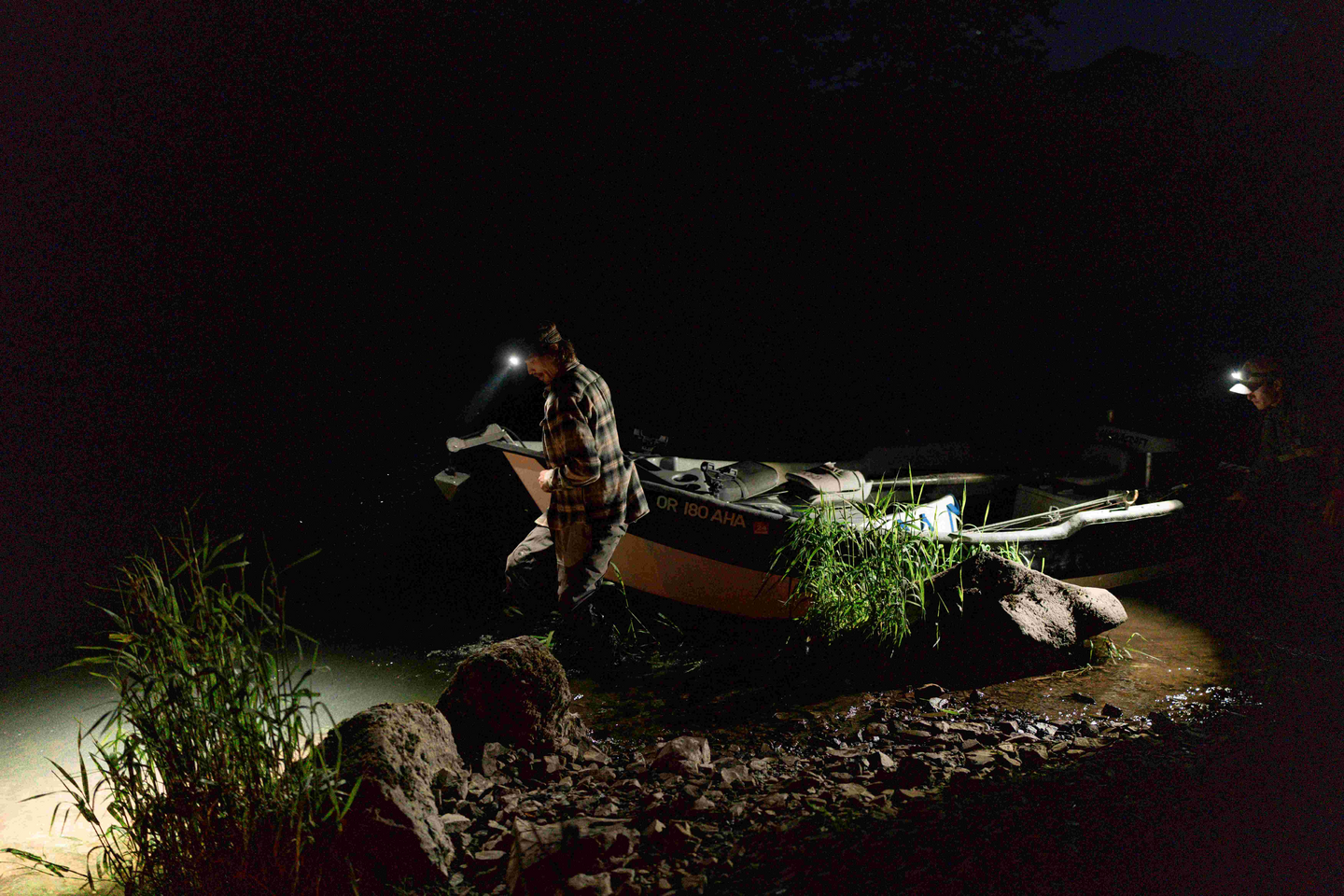 Otsalamppu Ledlenser HF8R Core RGB camo 1600lm ladattava