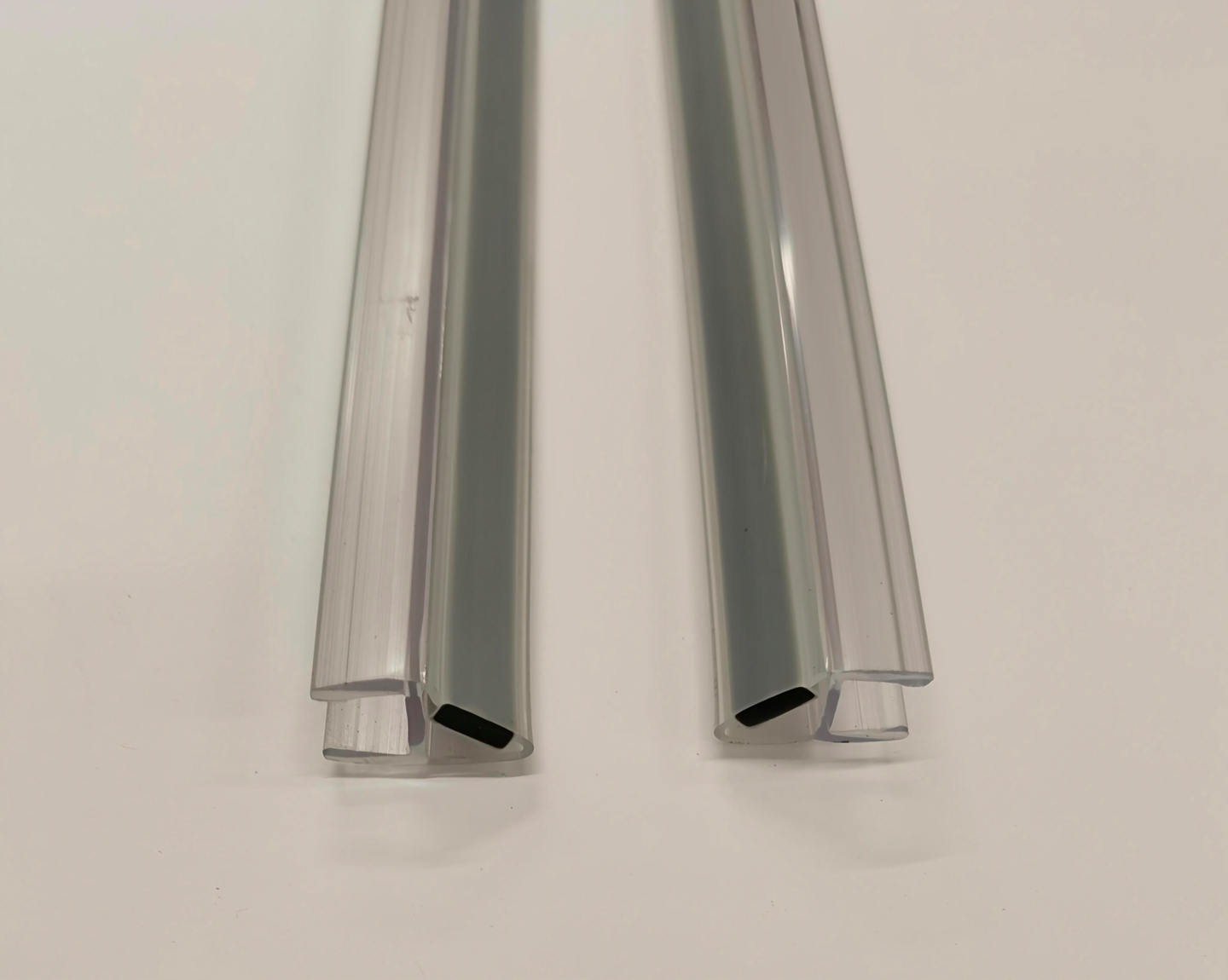 Magneettitiiviste Goodiy Pearl T -suihkuseinälle 2kpl