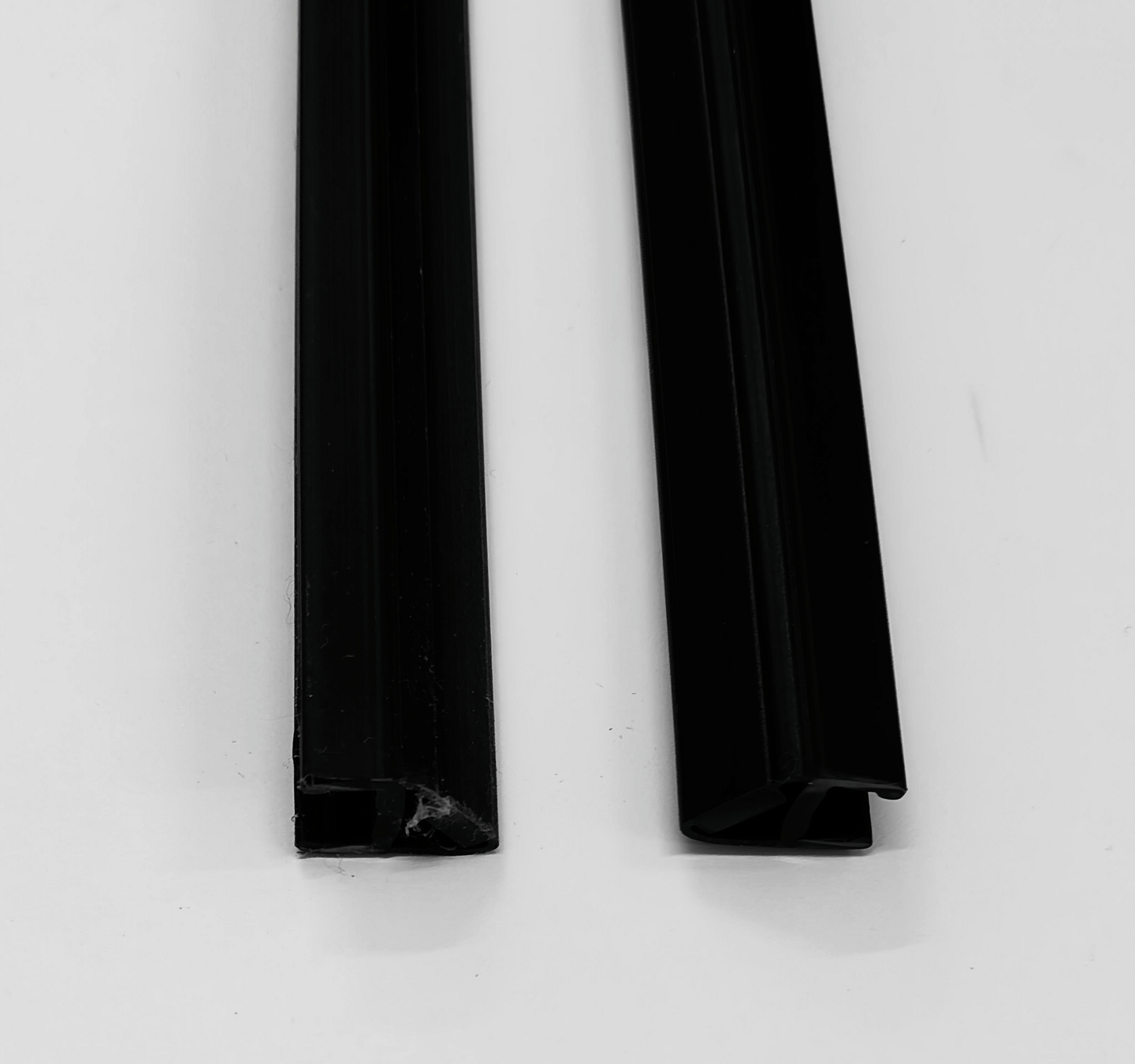 Magneettitiiviste Cello Flex Black -suihkuseinille 2kpl