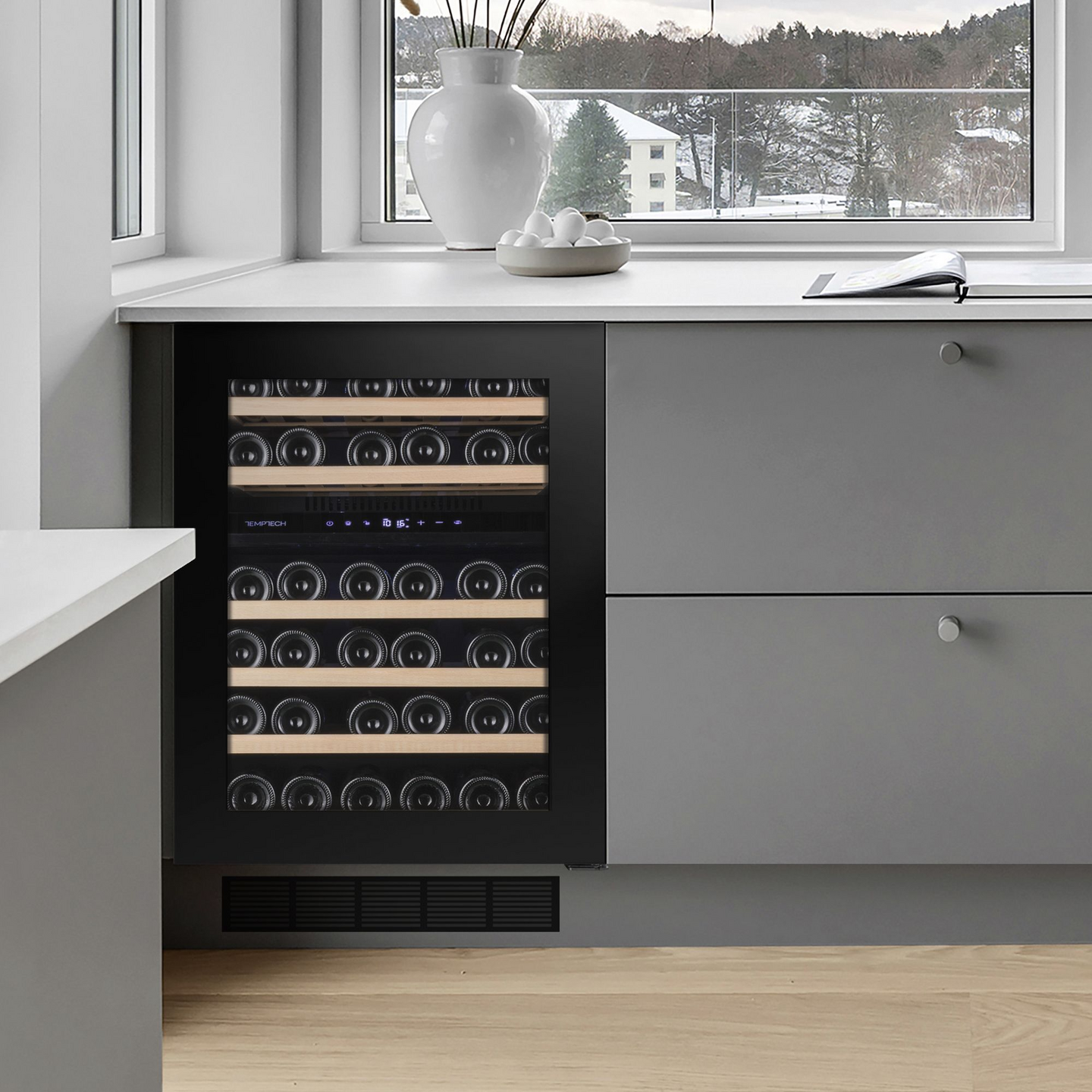 Ilmanvaihtoritilä Temptech 600x80mm musta