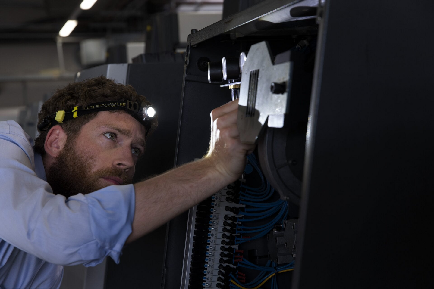 Otsalamppu Ledlenser iH8R musta 600lm ladattava