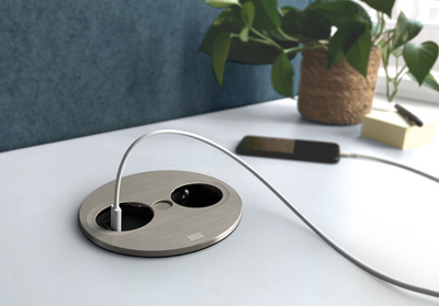 Pistorasia USB Twist 2, 1PR + A-C-USB rosteri