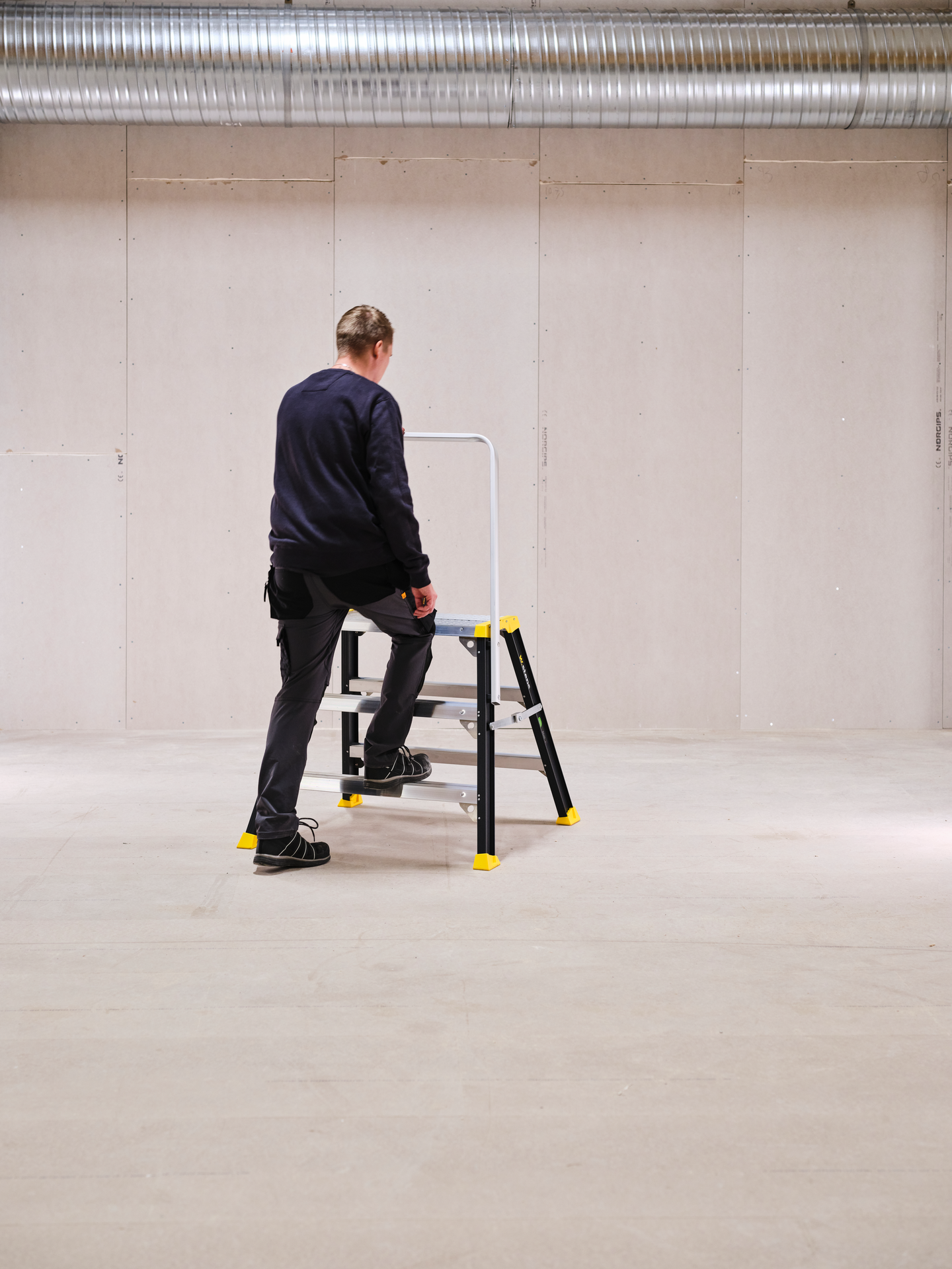 ARBETSBOCK MED RÄCKE W 5500R+3