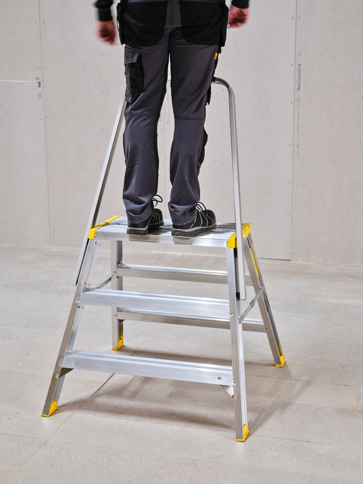 ARBETSBOCK MED RÄCKE W 3500R-3