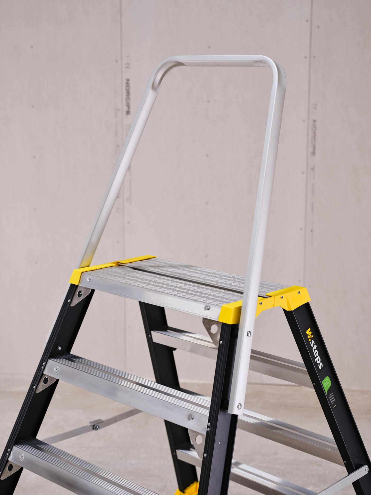 ARBETSBOCK MED RÄCKE W 5500R+4